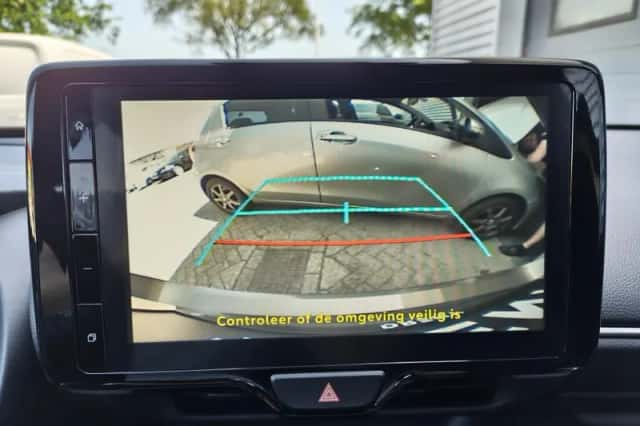 Toyota Yaris (2023) thumbnail 18