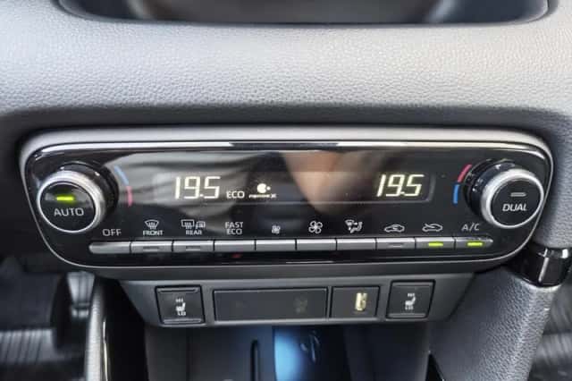 Toyota Yaris (2023) thumbnail 19