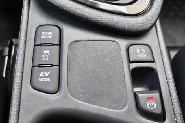 Toyota Yaris (2023) thumbnail 22