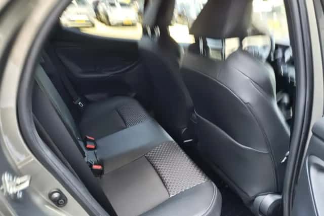 Toyota Yaris (2023) thumbnail 30