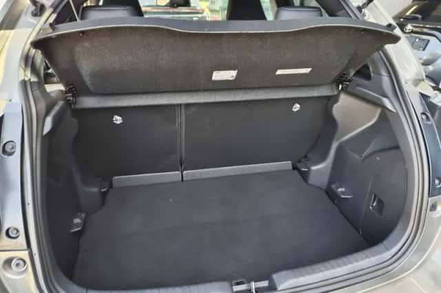 Toyota Yaris (2023) thumbnail 33