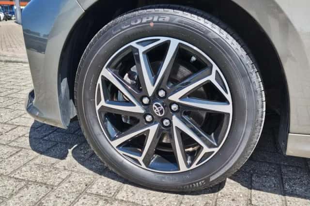 Toyota Yaris (2023) thumbnail 39