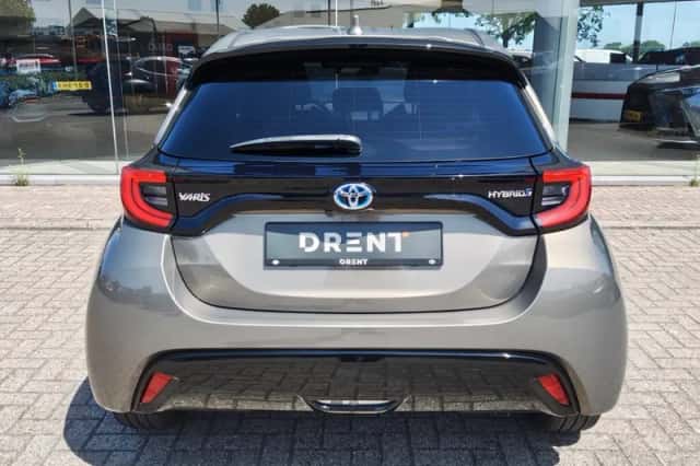 Toyota Yaris (2023) thumbnail 7