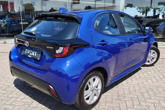 Toyota Yaris (2025) thumbnail 4