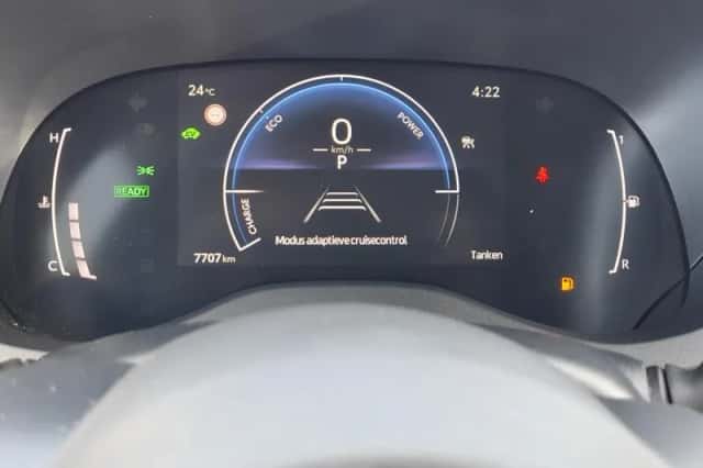 Toyota Yaris (2024) thumbnail 10