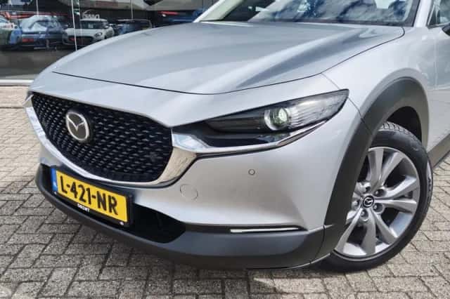 Mazda CX-30 (2021) thumbnail 2