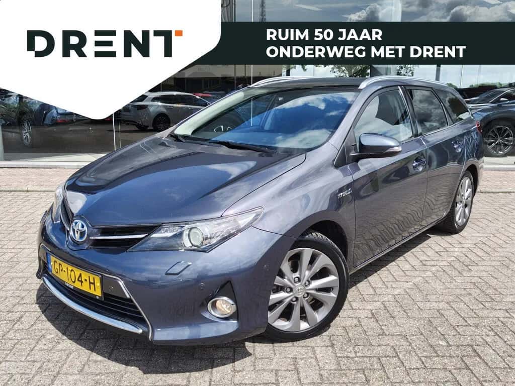 Toyota Auris (2015) — foto 1