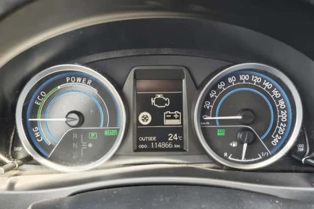 Toyota Auris (2015) thumbnail 13
