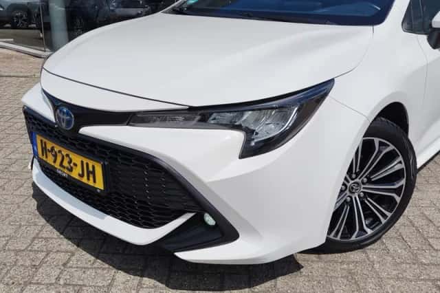 Toyota Corolla (2020) thumbnail 2