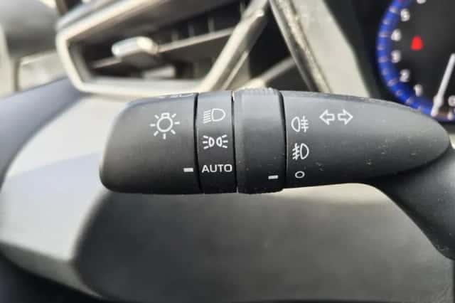 Toyota Corolla (2020) thumbnail 12