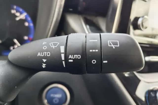 Toyota Corolla (2020) thumbnail 13