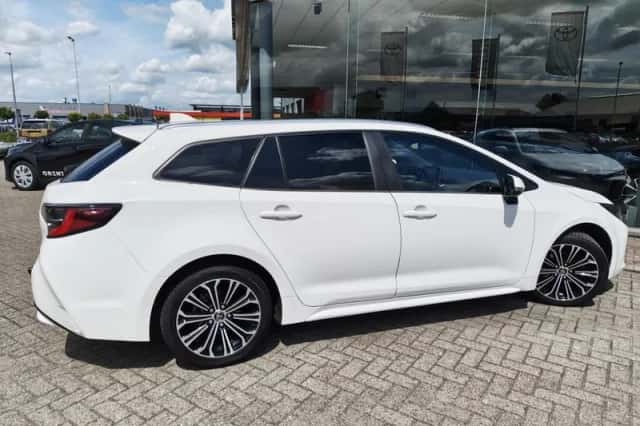 Toyota Corolla (2020) thumbnail 5