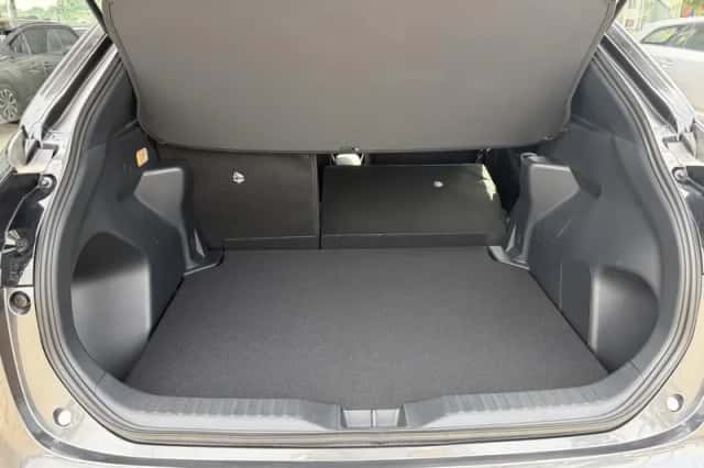 Toyota Yaris Cross (2026) thumbnail 36