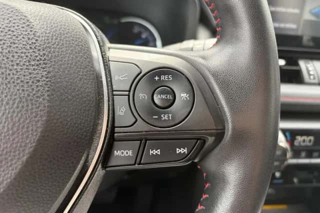 Toyota RAV4 (2022) thumbnail 15