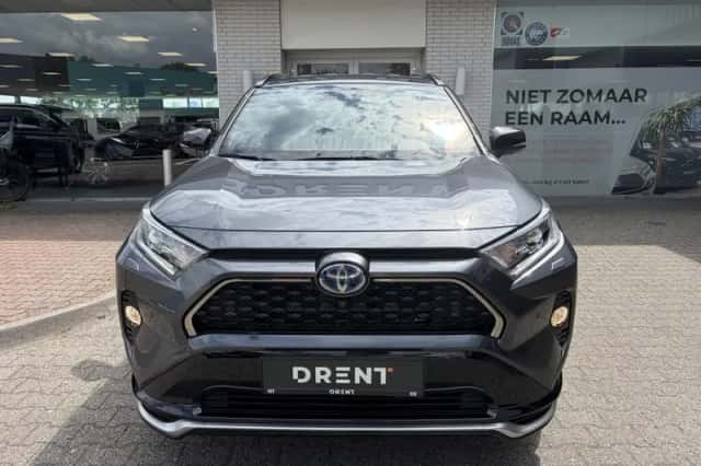 Toyota RAV4 (2022) thumbnail 6