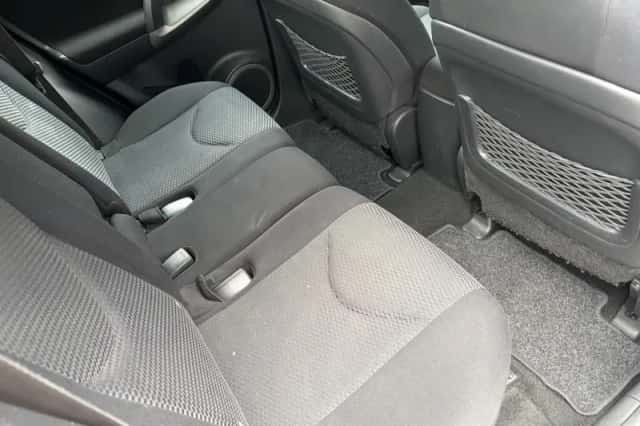 Toyota RAV4 (2006) thumbnail 24