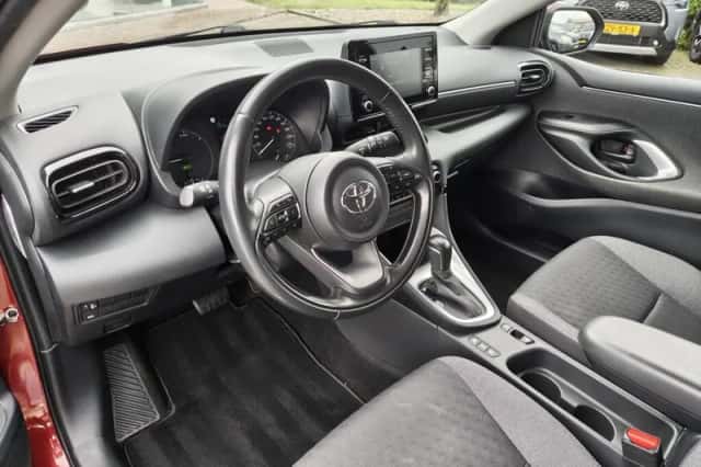 Toyota Yaris (2021) thumbnail 25