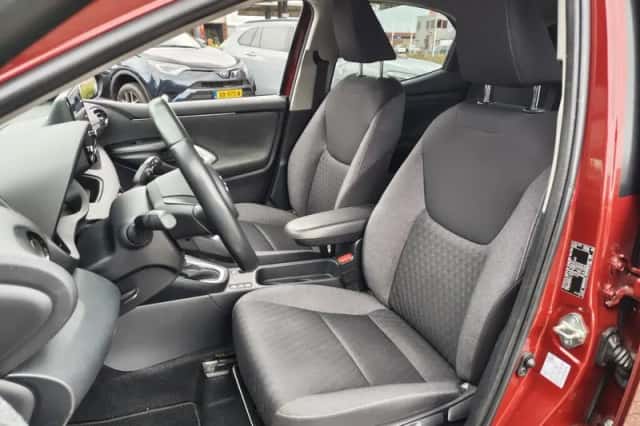 Toyota Yaris (2021) thumbnail 26