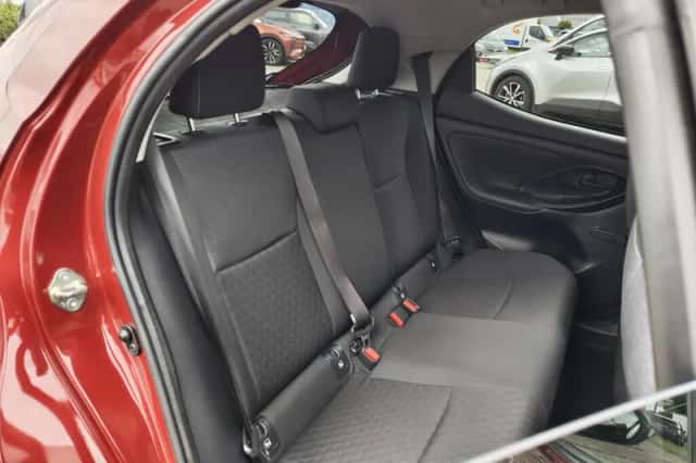 Toyota Yaris (2021) thumbnail 29