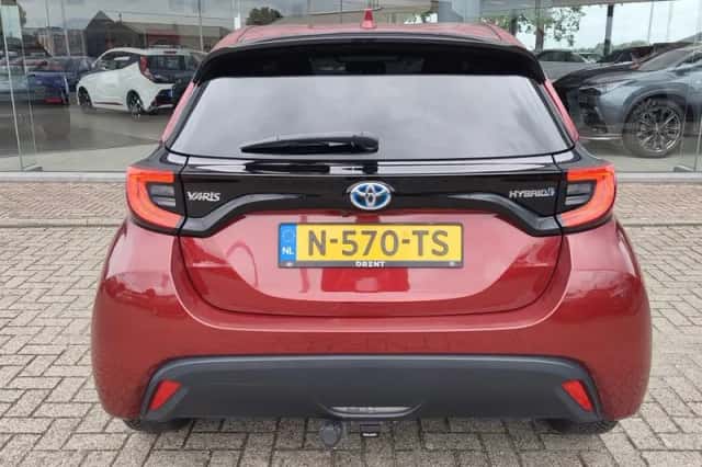 Toyota Yaris (2021) thumbnail 7