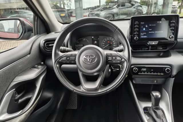 Toyota Yaris (2021) thumbnail 9