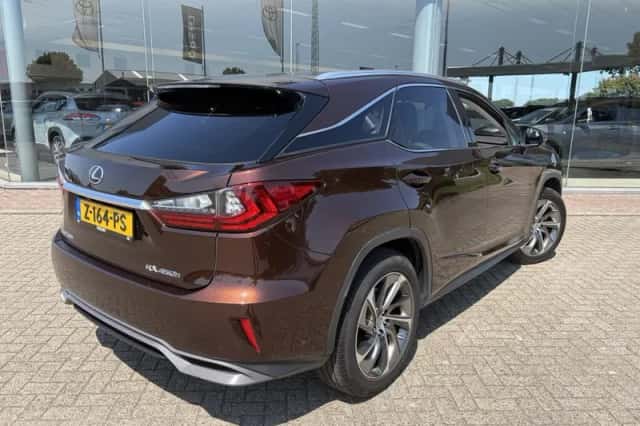Lexus RX (2017) thumbnail 4