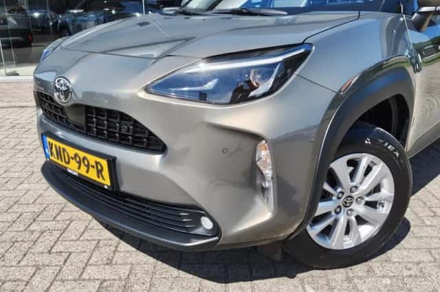 Toyota Yaris Cross (2025) thumbnail 2