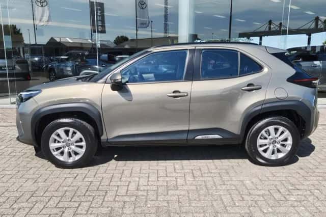 Toyota Yaris Cross (2025) thumbnail 3
