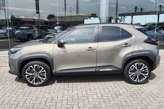 Toyota Yaris Cross (2023) thumbnail 3