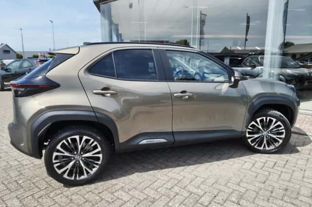 Toyota Yaris Cross (2023) thumbnail 5