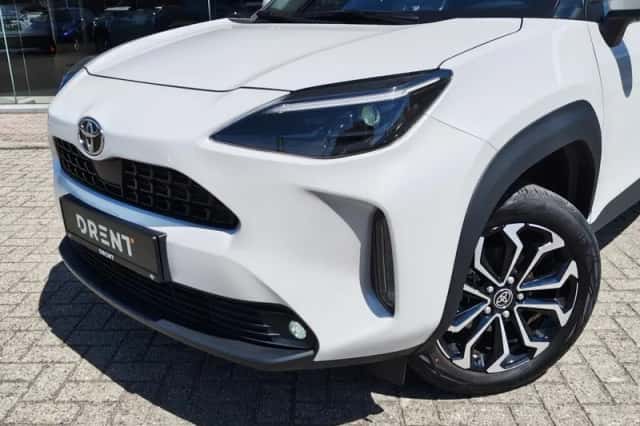 Toyota Yaris Cross (2025) thumbnail 2