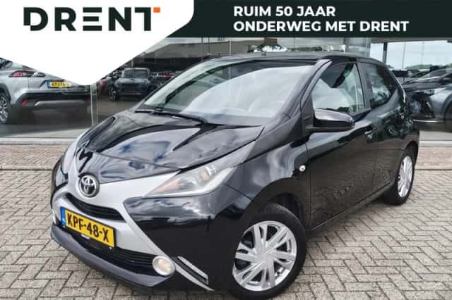 Toyota Aygo (2017) thumbnail 1