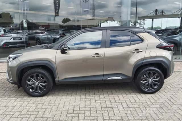 Toyota Yaris Cross (2023) thumbnail 3