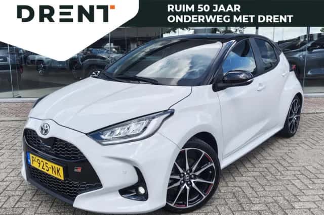 Toyota Yaris (2022) thumbnail 1