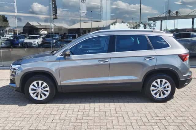 Škoda Karoq (2023) thumbnail 3