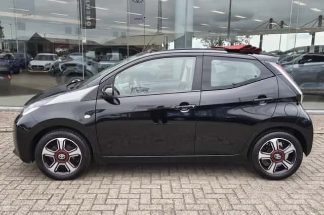 Toyota Aygo (2017) thumbnail 4