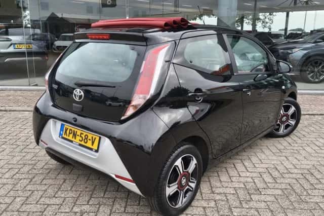 Toyota Aygo (2017) thumbnail 5