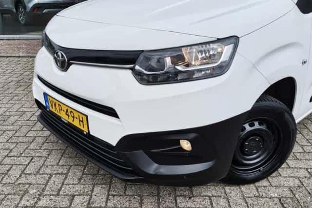 Toyota Proace (2021) thumbnail 2