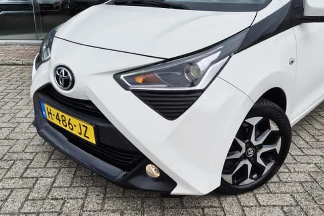 Toyota Aygo (2019) thumbnail 2
