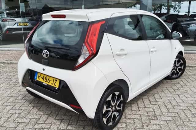 Toyota Aygo (2019) thumbnail 4