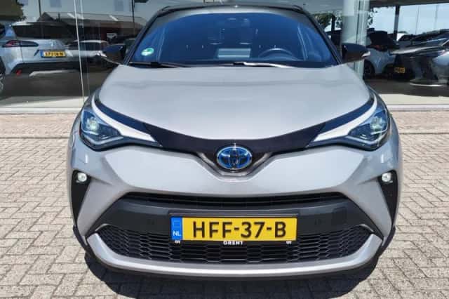 Toyota C-HR (2022) thumbnail 6