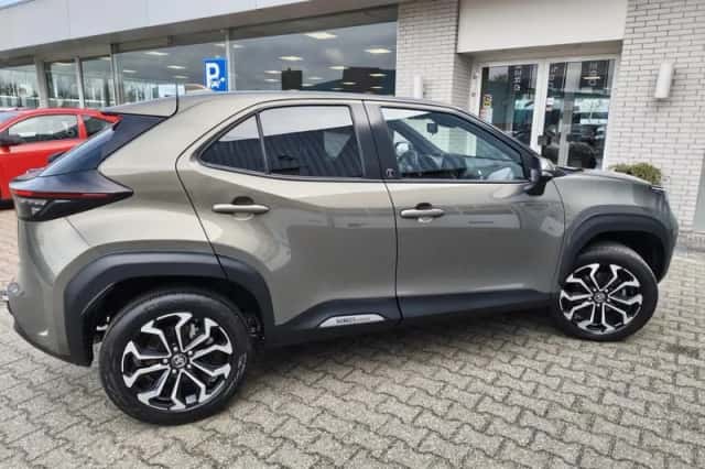 Toyota Yaris Cross (2021) thumbnail 5