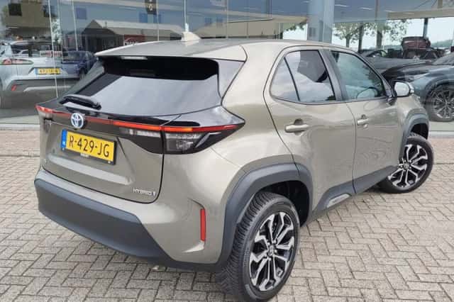 Toyota Yaris Cross (2022) thumbnail 4