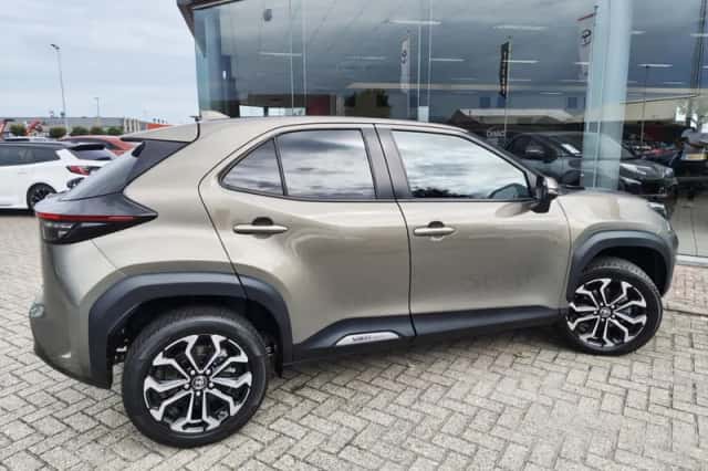 Toyota Yaris Cross (2022) thumbnail 5