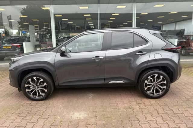 Toyota Yaris Cross (2025) thumbnail 3