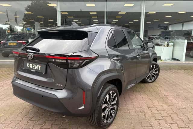 Toyota Yaris Cross (2025) thumbnail 4