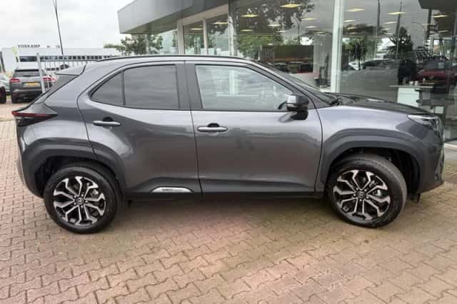 Toyota Yaris Cross (2025) thumbnail 5