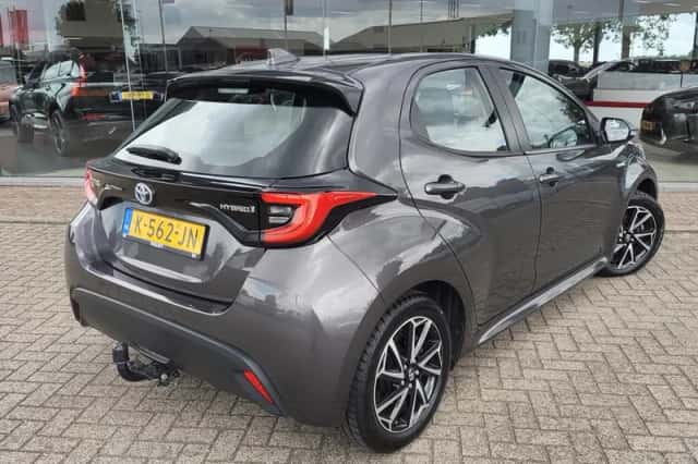 Toyota Yaris (2020) thumbnail 4