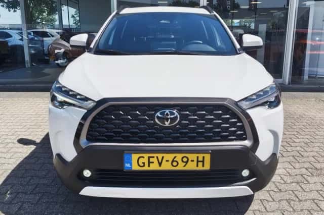 Toyota Corolla (2024) thumbnail 6