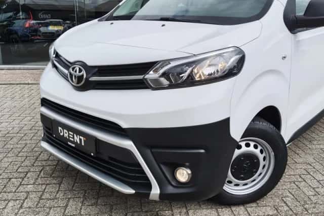 Toyota Proace (2024) thumbnail 2
